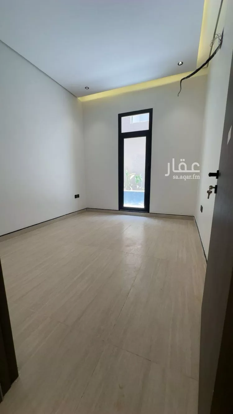 Floor for Sale in Riyadh Ash Sharq 8