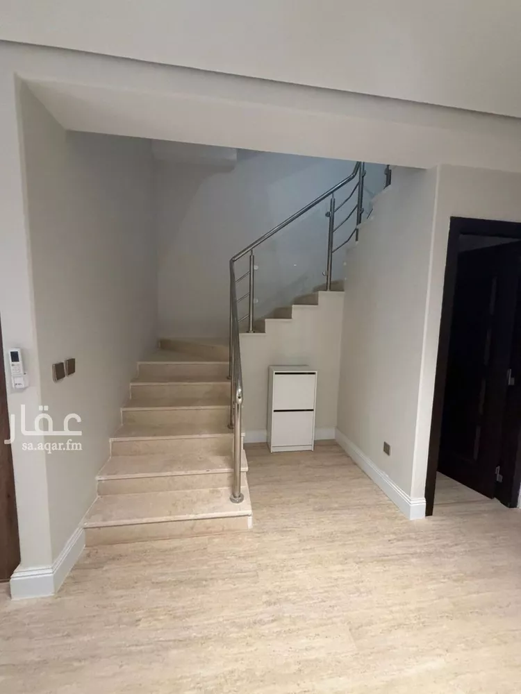فيلا للإيجار في شارع أبي عبدالله الأشبيلي, حي مطار الملك خالد الدولي, مدينة الرياض, منطقة الرياض 14