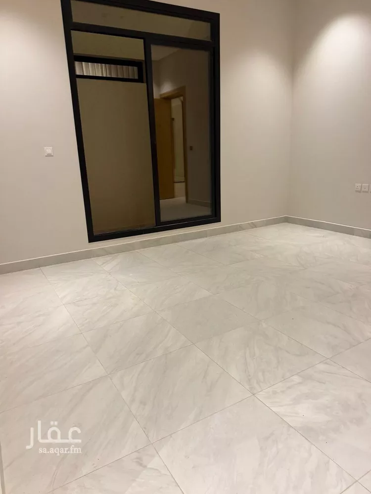 شقة للبيع في شارع طارق بن شهاب, حي العارض, مدينة الرياض, منطقة الرياض 15