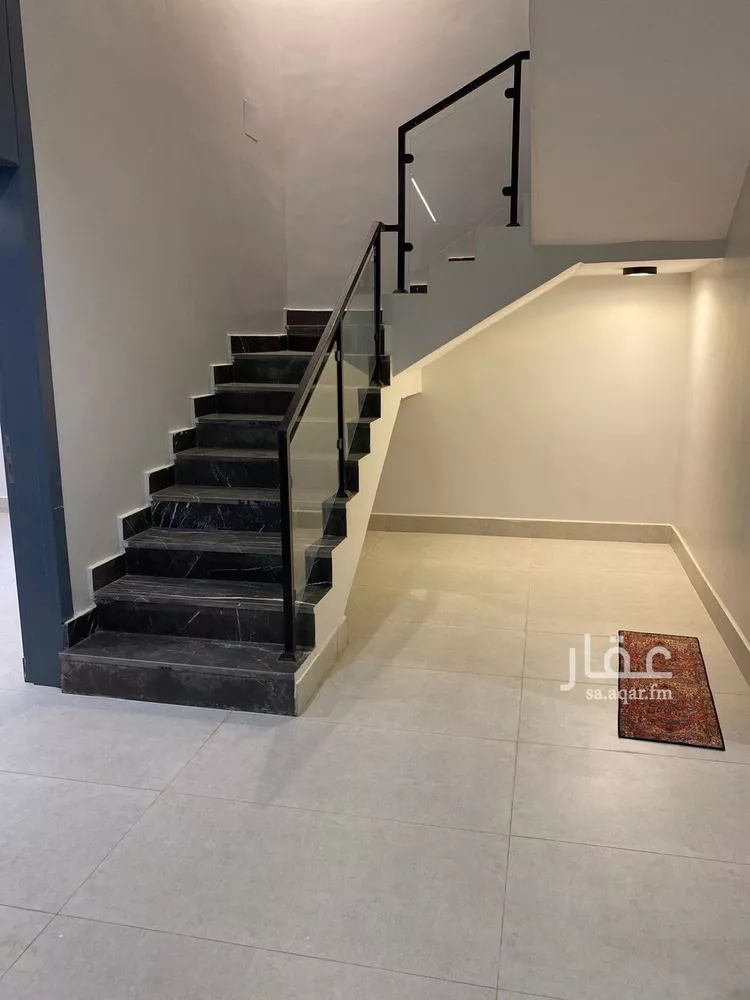 فيلا للبيع في شارع علي بن حسن صيرفي, حي النظيم, مدينة الرياض, منطقة الرياض 15