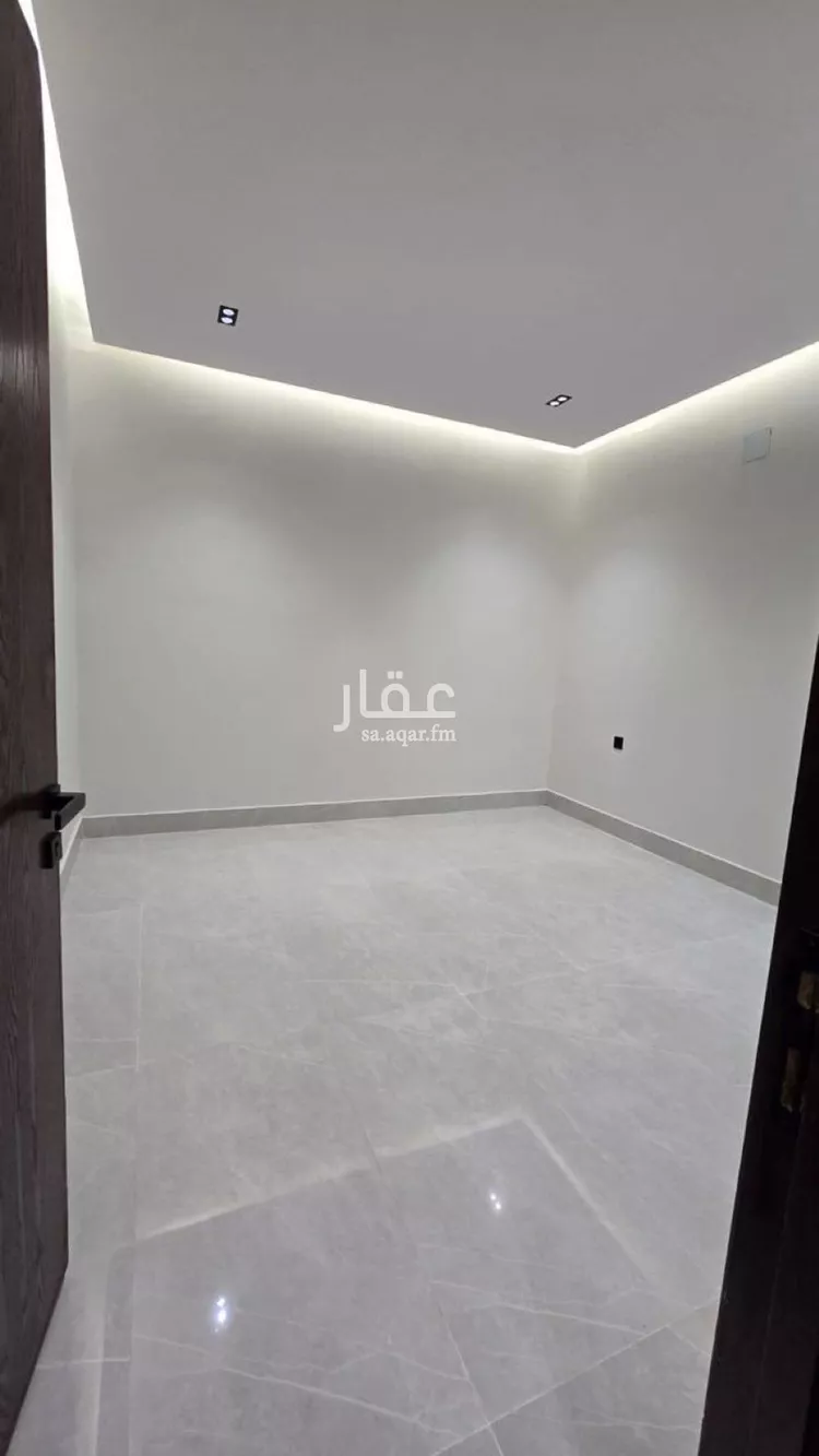 Floor for Sale in Riyadh Al Janadriyah صورة 4