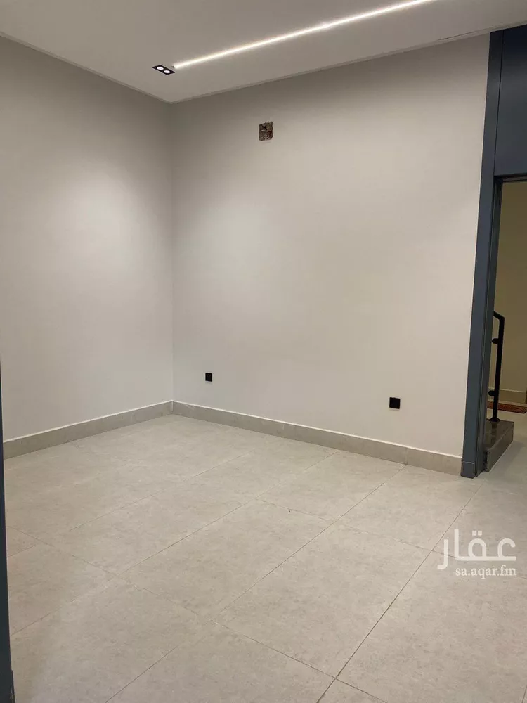 فيلا للبيع في شارع علي بن حسن صيرفي, حي النظيم, مدينة الرياض, منطقة الرياض 11