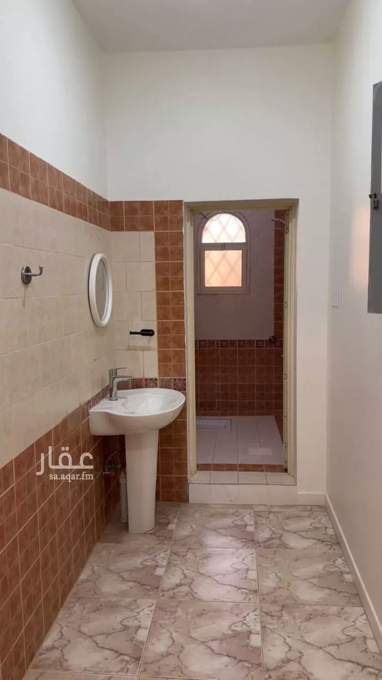 شقة للإيجار في شارع شارع جعفر البغدادي, حي الأندلس, مدينة بقيق, المنطقة الشرقية صورة 2