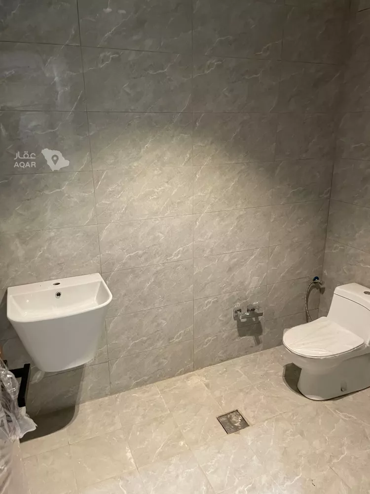 Floor for Rent in Riyadh Ar Rawdah 10