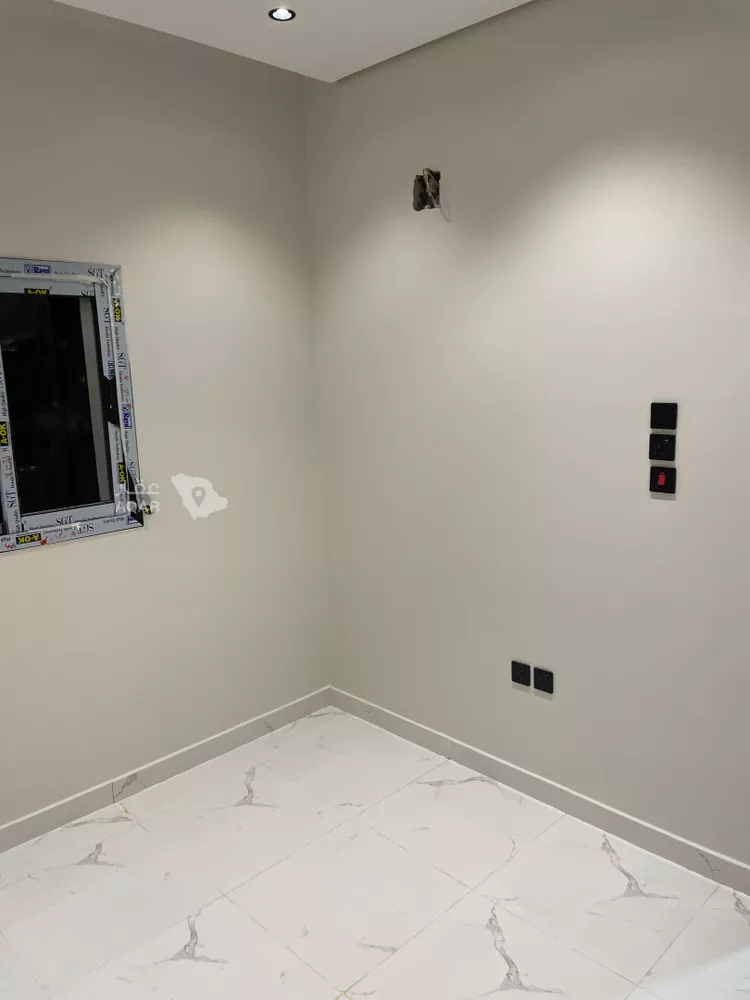 Floor for Rent in Riyadh Ar Rawdah 22