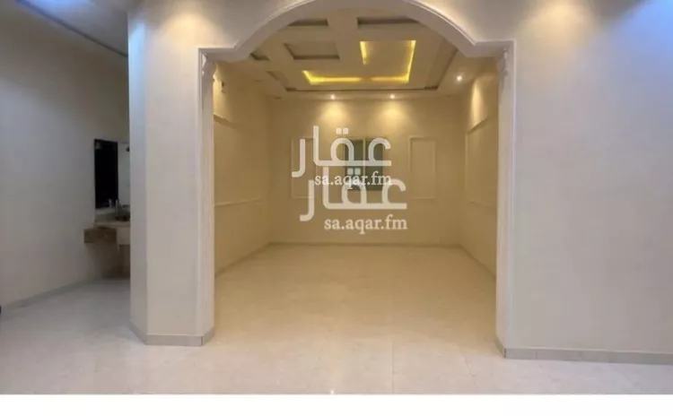 فيلا للبيع في شارع جبل المشايخ, حي القادسية, مدينة الرياض, منطقة الرياض صورة 3