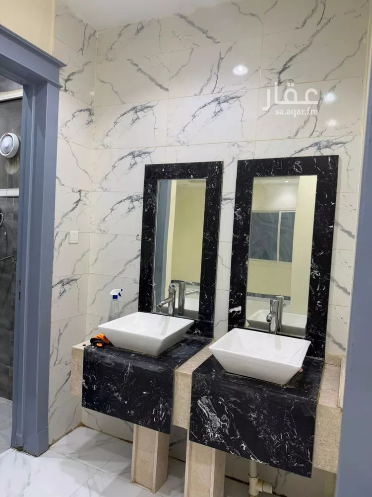فيلا للإيجار في شارع عيسى المقدسي, حي طيبة, مدينة الرياض, منطقة الرياض 18