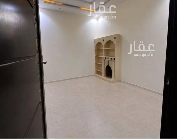 فيلا للبيع في شارع جبل المشايخ, حي القادسية, مدينة الرياض, منطقة الرياض صورة 2