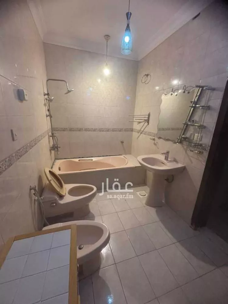 فيلا للبيع في شارع أم راكة, حي النهضة, مدينة الرياض, منطقة الرياض 10