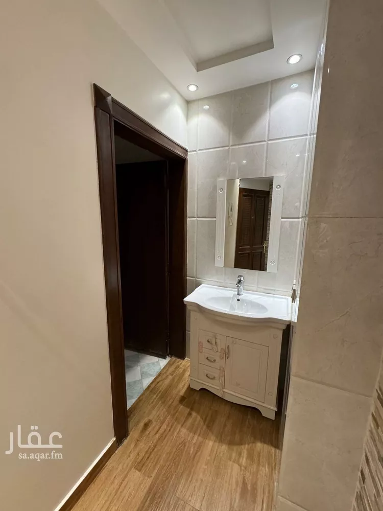 فيلا للإيجار في شارع الفريحه, حي الربيع, مدينة الرياض, منطقة الرياض صورة 2