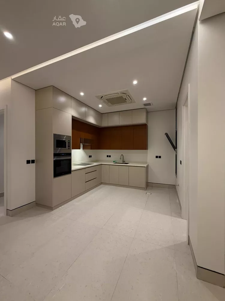 Floor for Rent in Riyadh Al Yasmin 9
