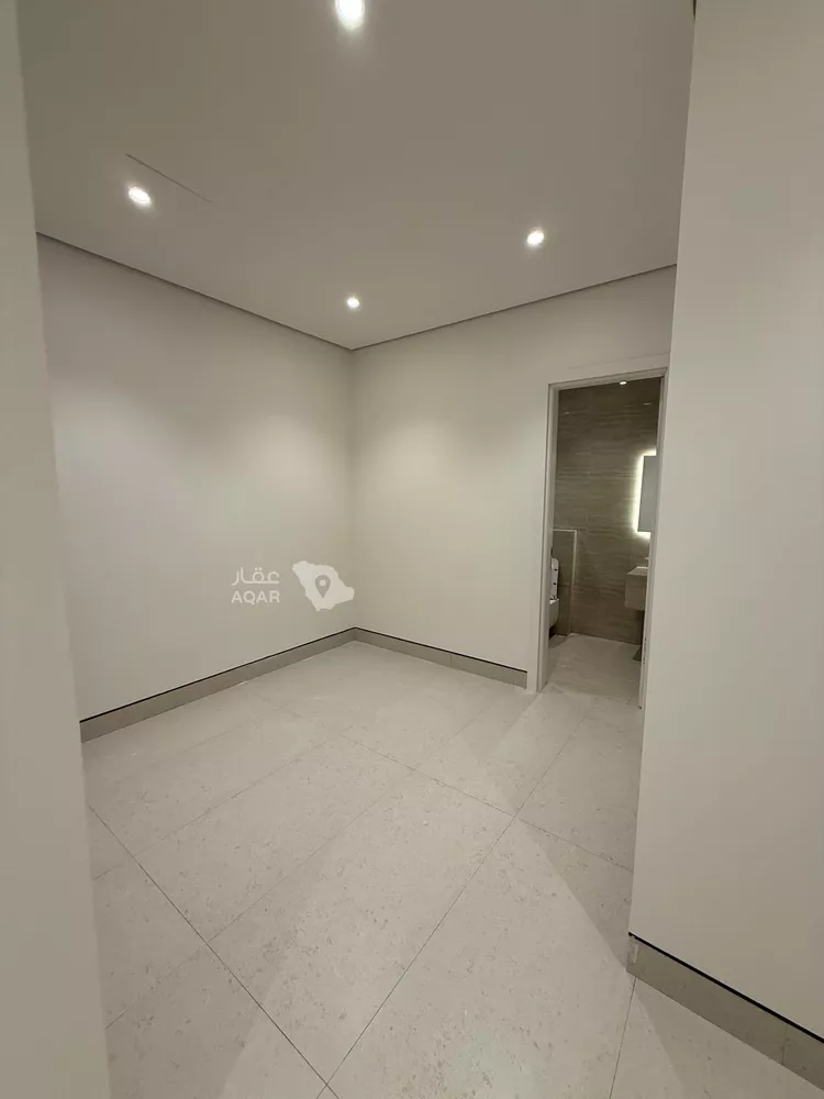 Floor for Rent in Riyadh Al Yasmin 22