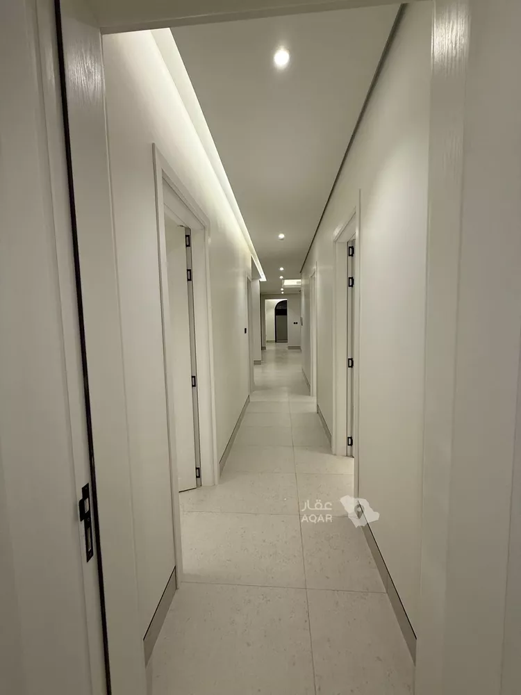 Floor for Rent in Riyadh Al Yasmin 17