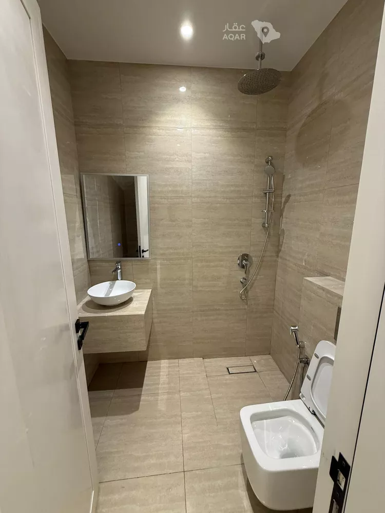 Floor for Rent in Riyadh Al Yasmin 18