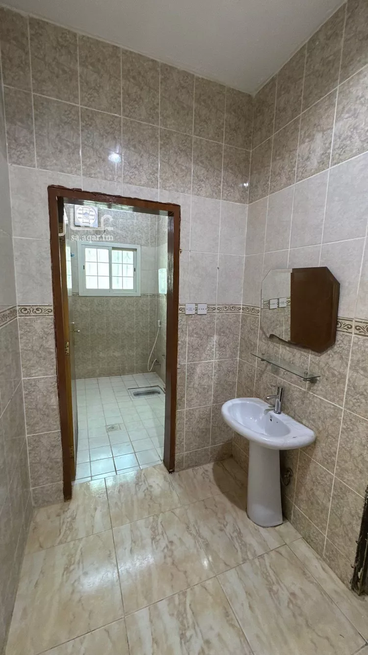 شقة للإيجار في شارع ميناء الاحمدي, حي إشبيلية, مدينة الرياض, منطقة الرياض صورة 2