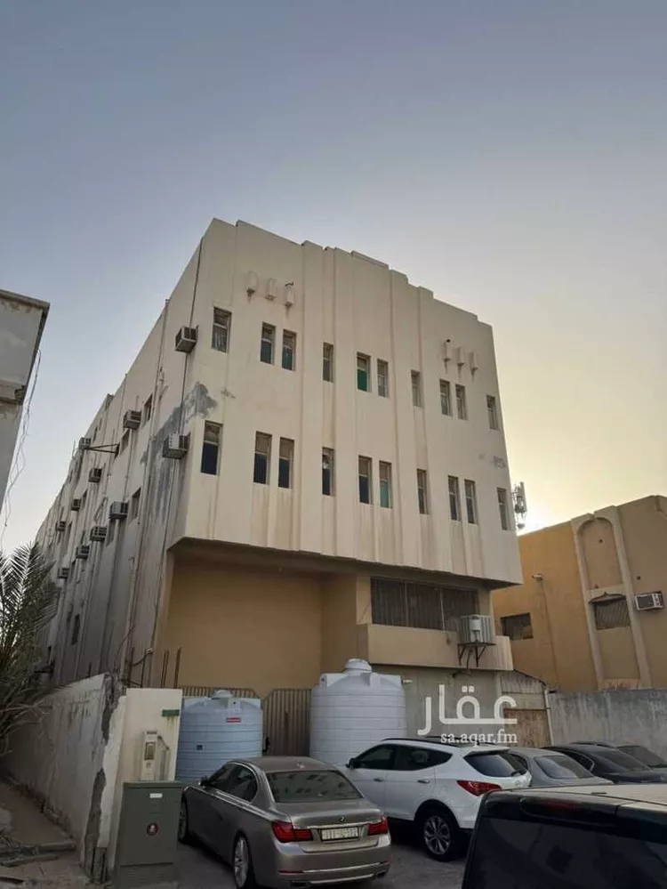 عمارة للبيع في شارع الامير متعب ابن عبدالعزيز, حي غرناطة, مدينة الدمام, المنطقة الشرقية صورة 3