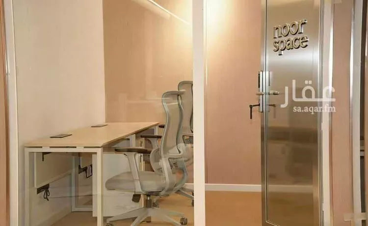 مكتب تجاري للإيجار في طريق الثمامة الفرعي ، حي الصحافة ، الرياض ، منطقة الرياض 1 صورة