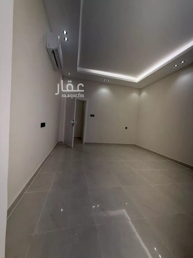 شقة للإيجار في شارع ابن المظفر الحاتمي, حي العزيزية, مدينة الرياض, منطقة الرياض 13