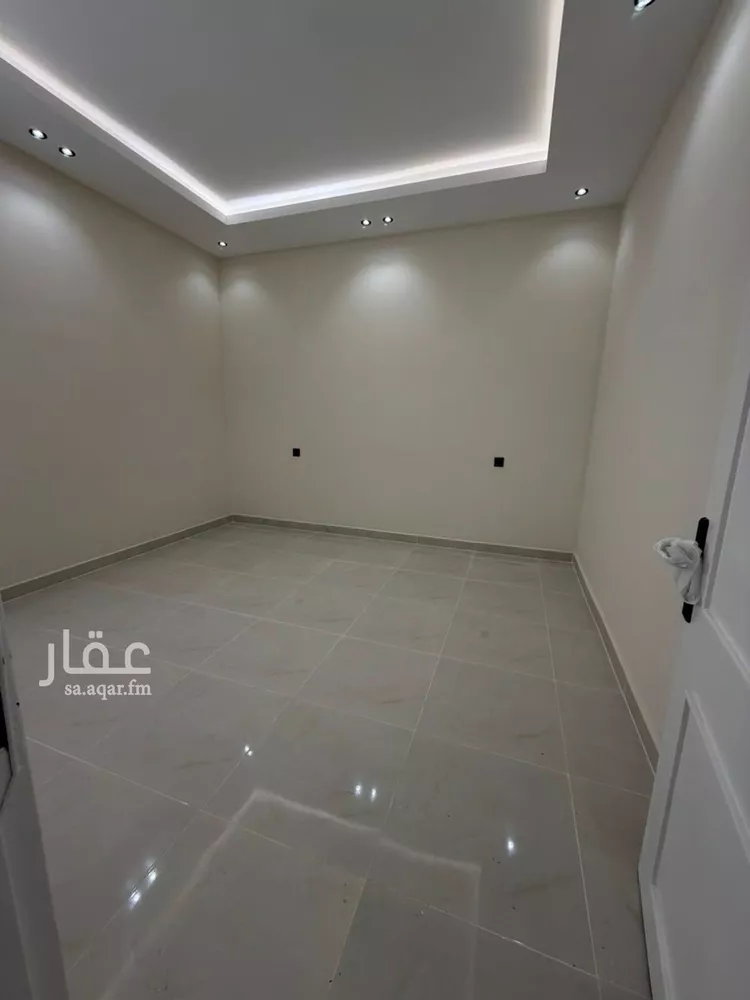 شقة للإيجار في شارع ابن المظفر الحاتمي, حي العزيزية, مدينة الرياض, منطقة الرياض 6