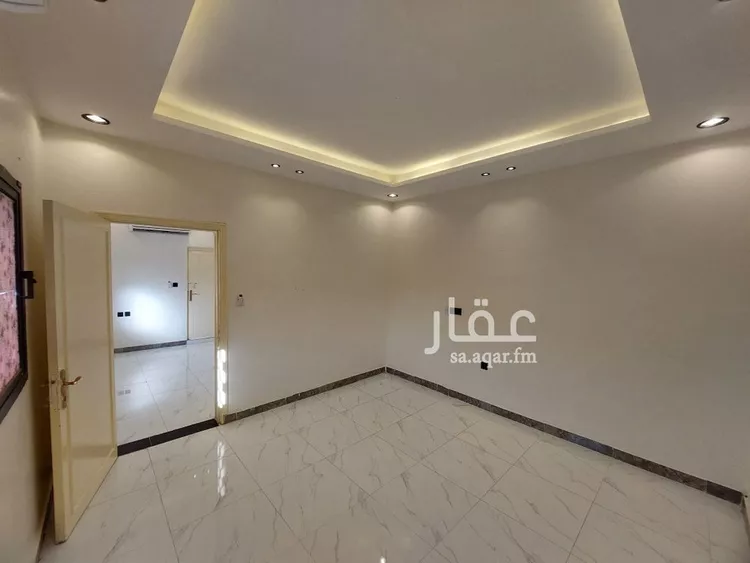 شقة للإيجار في شارع ابن المظفر الحاتمي, حي العزيزية, مدينة الرياض, منطقة الرياض 18