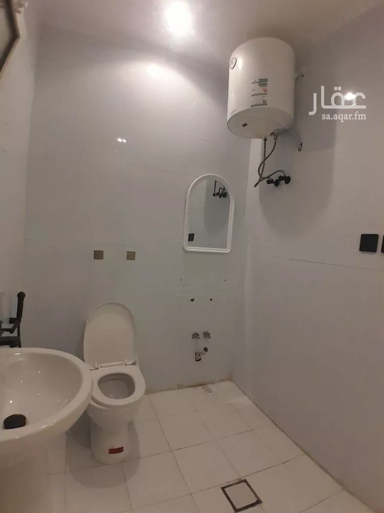 شقة للإيجار في شارع علي بن فرحون, حي الورود, مدينة الرياض, منطقة الرياض صورة 4