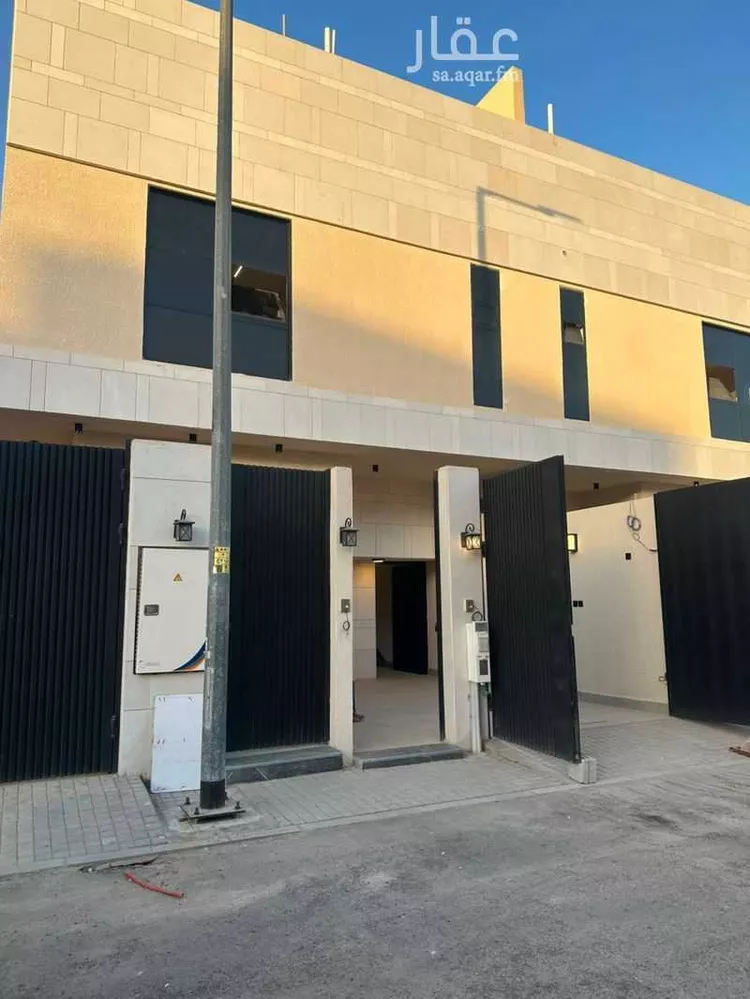 Floor for Sale in Riyadh Az Zahrah
