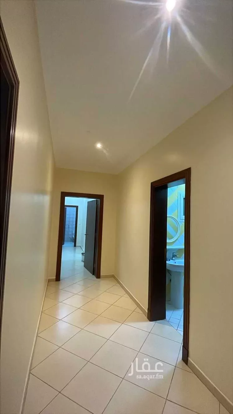 شقة للإيجار في شارع الفرزدق, حي الضباط, مدينة الرياض, منطقة الرياض صورة 2