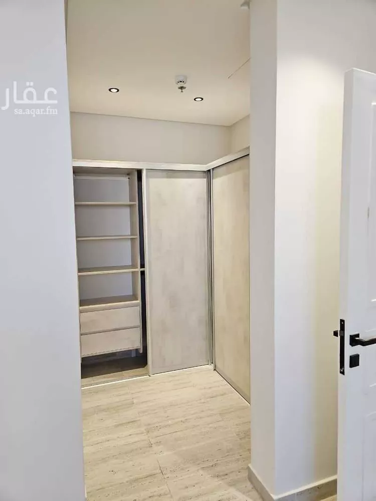 شقة للبيع في شارع ابن سينا, حي المروج, مدينة الرياض, منطقة الرياض 13