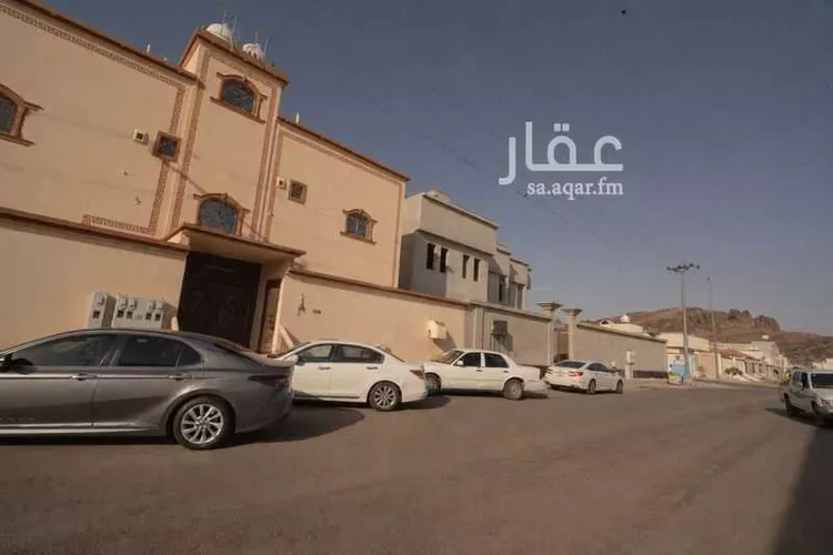 عمارة للبيع في شارع الامارة 17, حي مخطط المنح, مدينة الحناكية, منطقة المدينة المنورة صورة 2