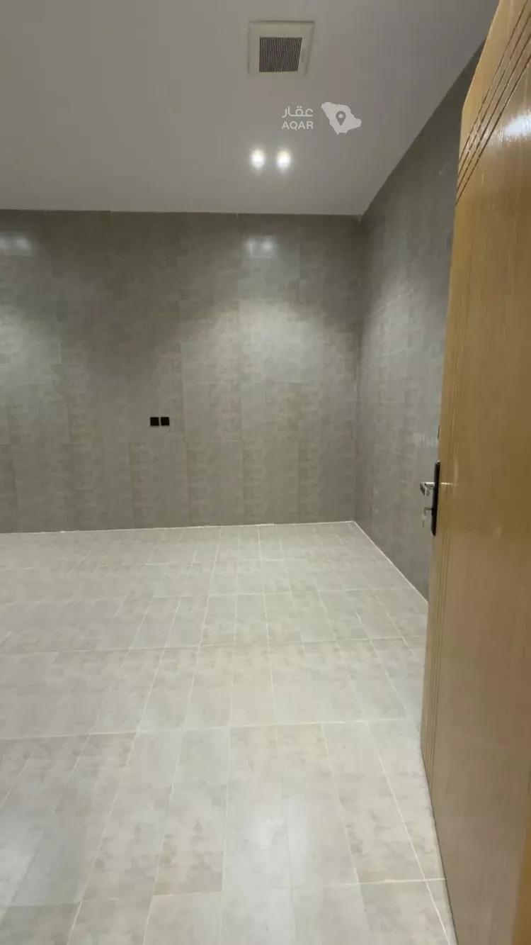 Floor for Sale in Riyadh Badr صورة 2