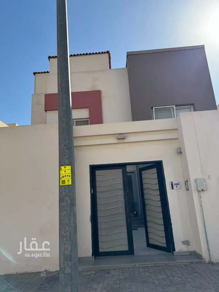 فيلا للبيع في شارع أحمد بن صفوان المالقي, حي الرمال, مدينة الرياض, منطقة الرياض صورة 2