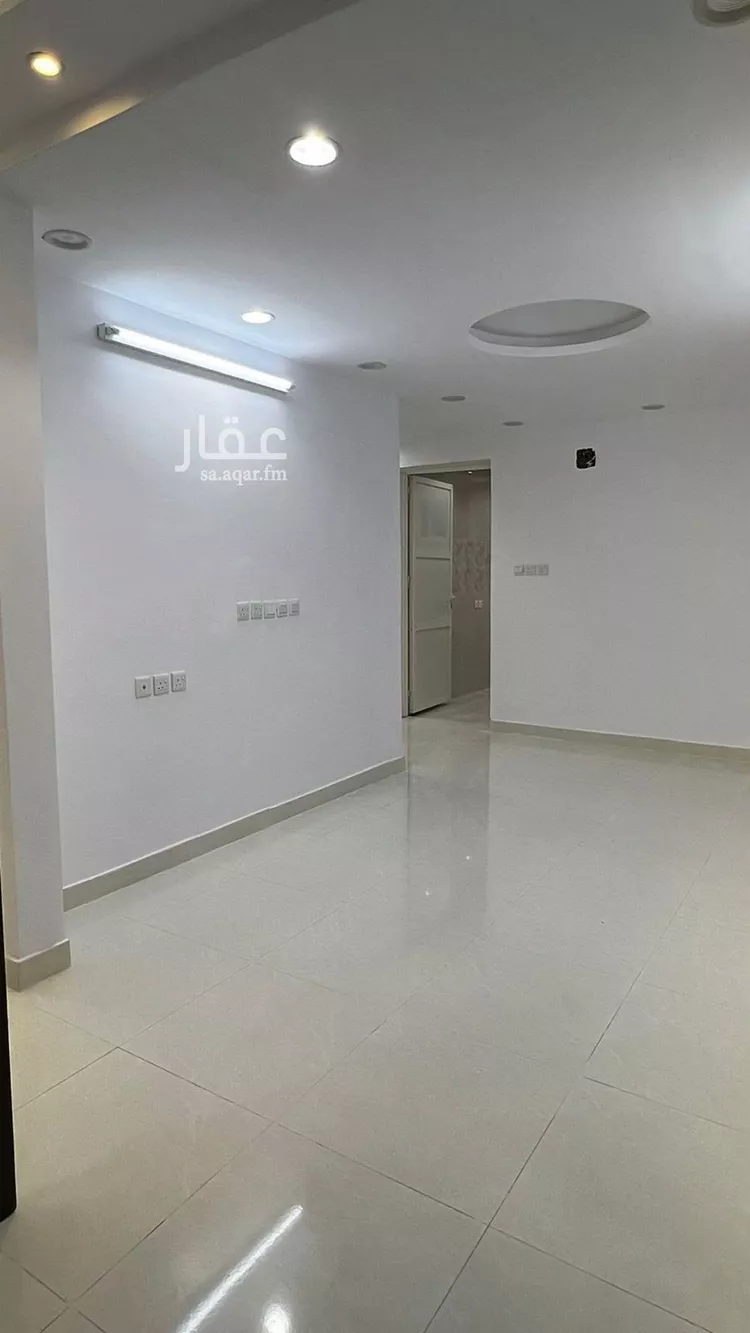 شقة للإيجار في شارع الفخر الأصبهاني, حي السعادة, مدينة الرياض, منطقة الرياض