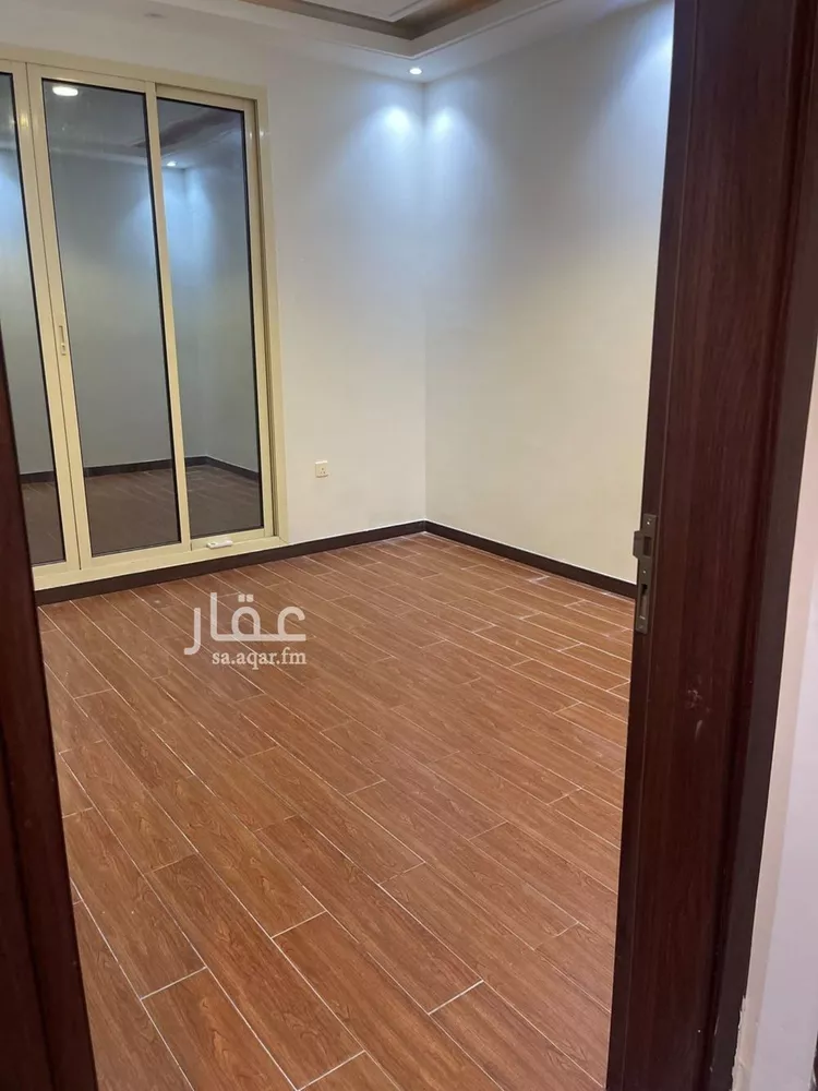 شقة للإيجار في شارع عبدالله بن قيس, حي إشبيلية, مدينة الرياض, منطقة الرياض صورة 2