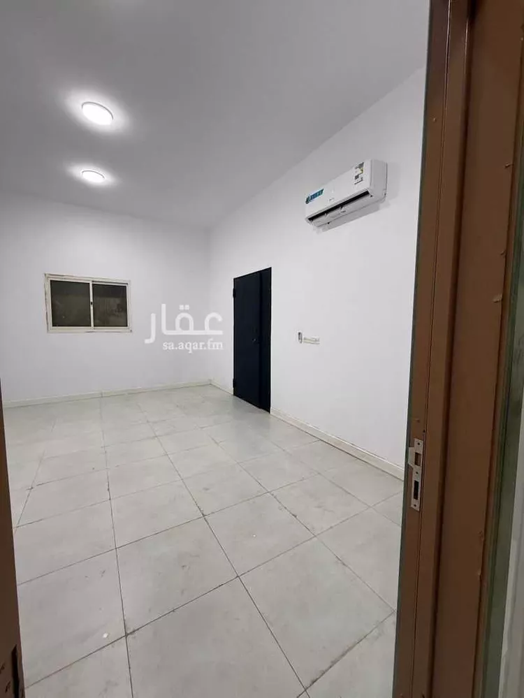 Floor for Rent in Riyadh Utaiqah صورة 3