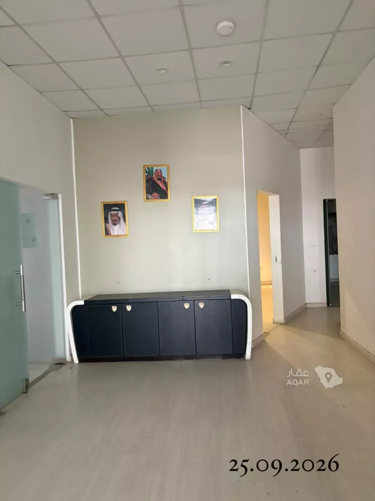 Commercial Office for Rent in Jeddah Az Zomorod 13