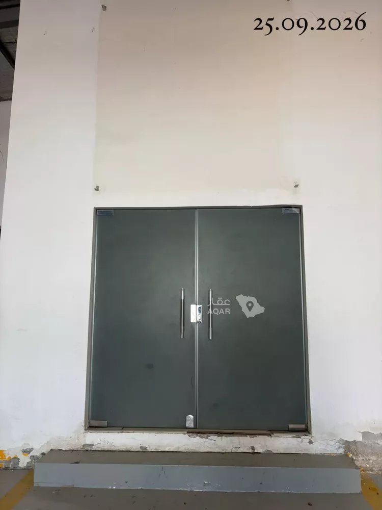 Commercial Office for Rent in Jeddah Az Zomorod 11
