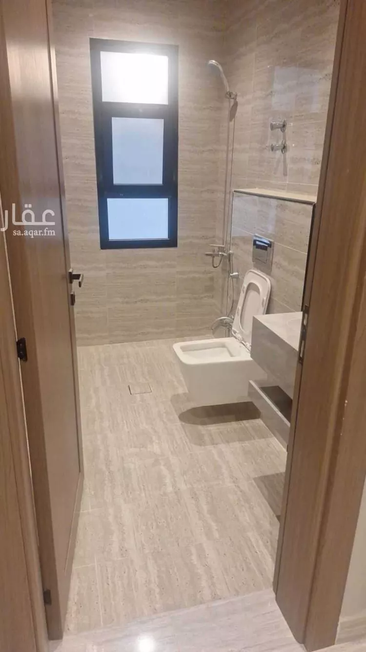 شقة للبيع في شارع محمد بن ابي دينار, حي الصواري, مدينة الخبر, المنطقة الشرقية 10