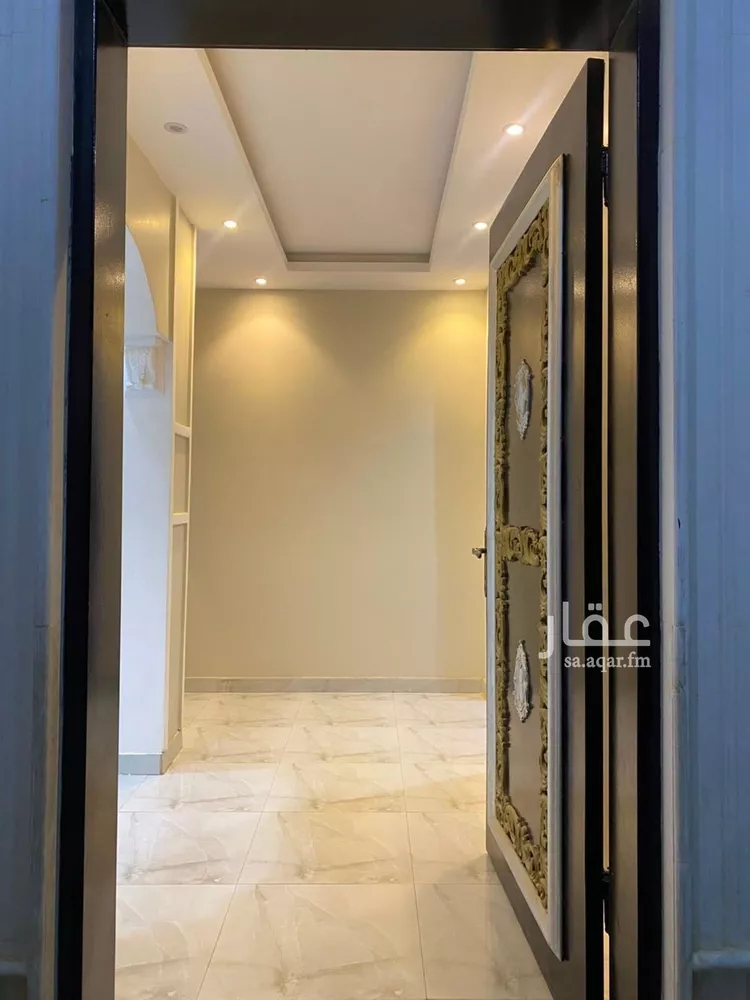 Floor for Rent in Riyadh Ar Rimal 6