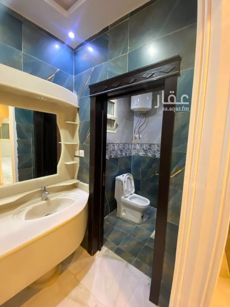 Floor for Rent in Riyadh Ar Rimal 15