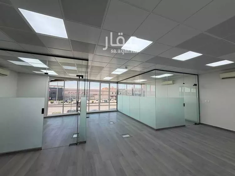 مكتب تجاري للإيجار في شارع الثمامه, حي الصحافة, مدينة الرياض, منطقة الرياض 24