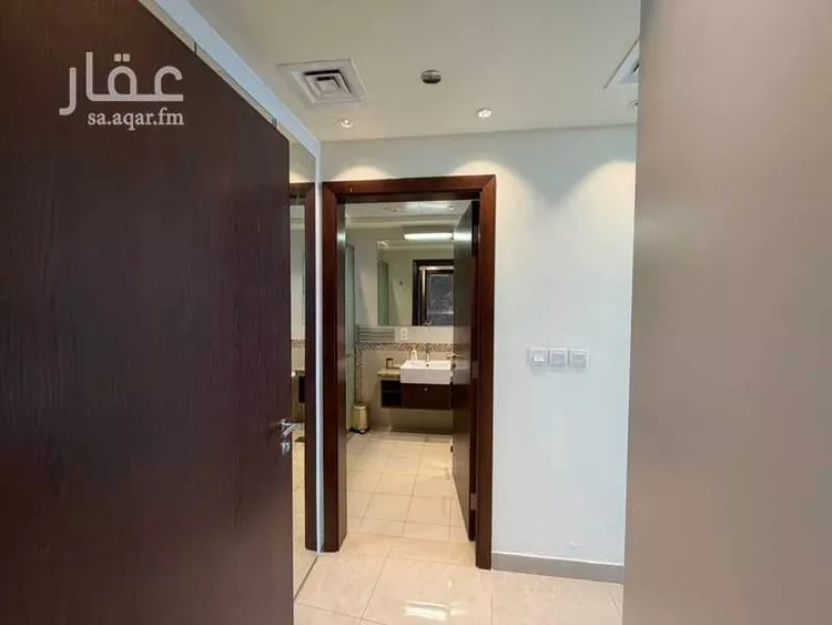 شقة للإيجار في شارع طريق الملك فهد الفرعي, حي الصحافة, مدينة الرياض, منطقة الرياض 20