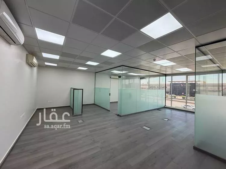 مكتب تجاري للإيجار في شارع الثمامه, حي الصحافة, مدينة الرياض, منطقة الرياض 17
