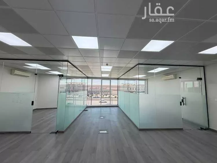 مكتب تجاري للإيجار في شارع الثمامه, حي الصحافة, مدينة الرياض, منطقة الرياض 25