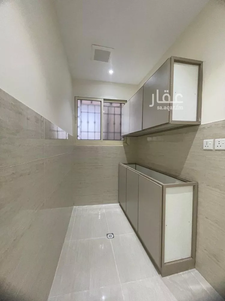 شقة للإيجار في شارع يثرب, حي بدر, مدينة الرياض, منطقة الرياض صورة 2