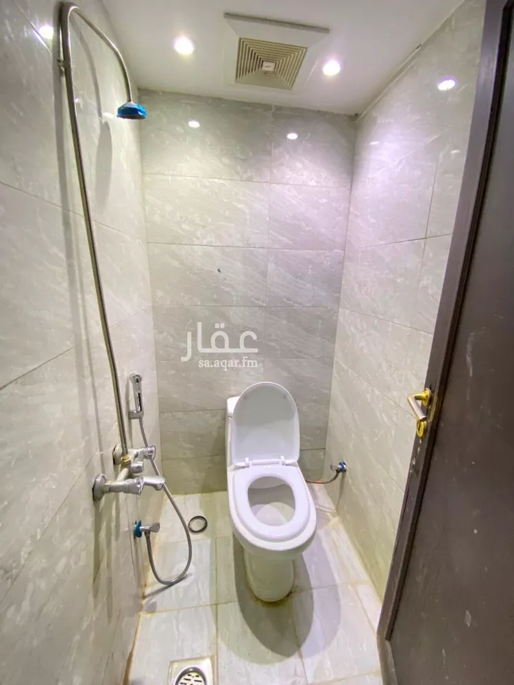 شقة للإيجار في شارع جرير بن عبدالله البجلي, حي مغرزات, مدينة الرياض, منطقة الرياض صورة 5