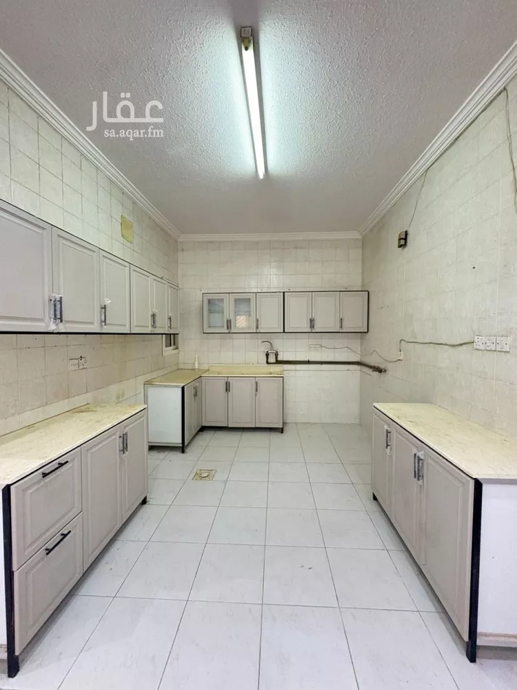 Apartment for Rent in Riyadh Al Wizarat 12