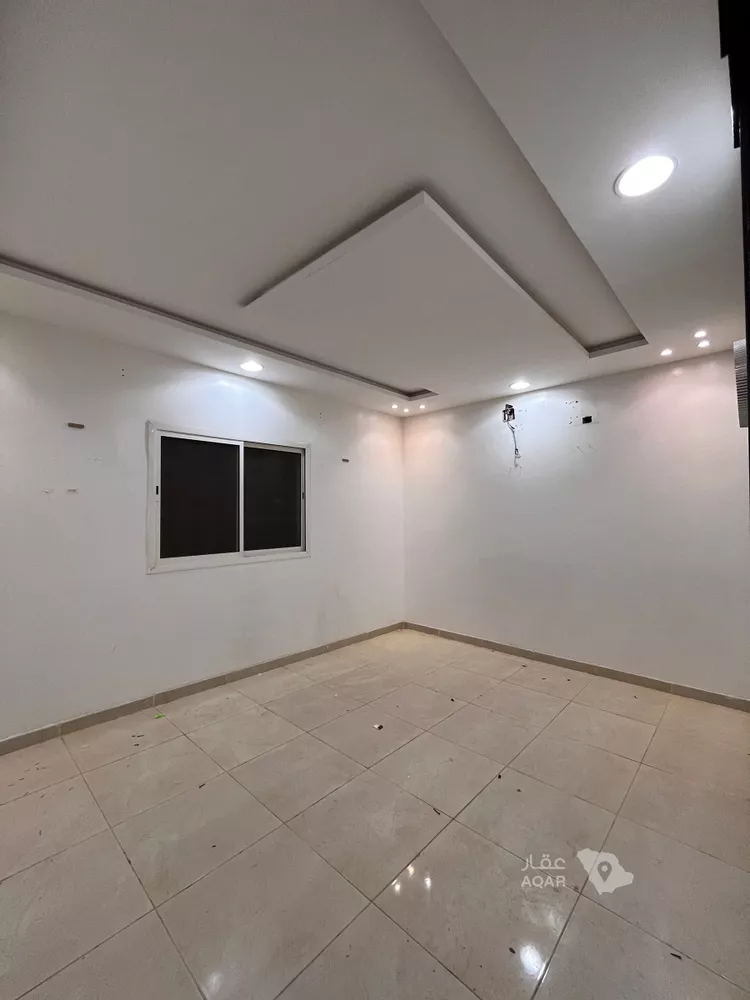 فيلا للإيجار في شارع أحمد المروزي, حي عكاظ, مدينة الرياض, منطقة الرياض 12