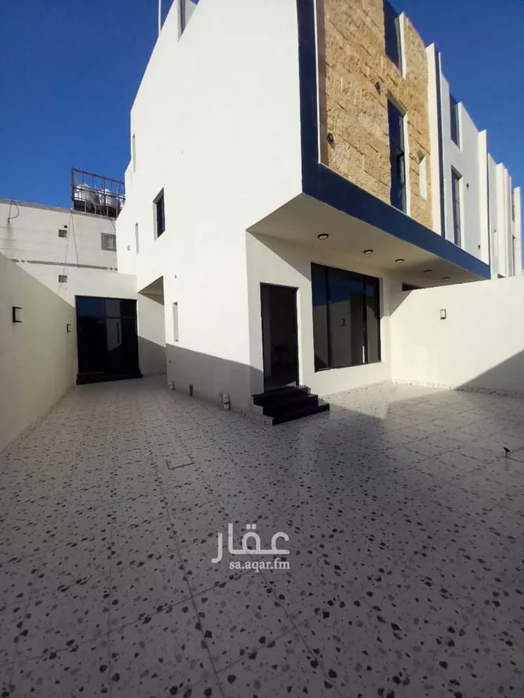 فيلا للبيع في شارع انس الحرثي, حي ضاحية الملك فهد, مدينة الدمام, المنطقة الشرقية صورة 4