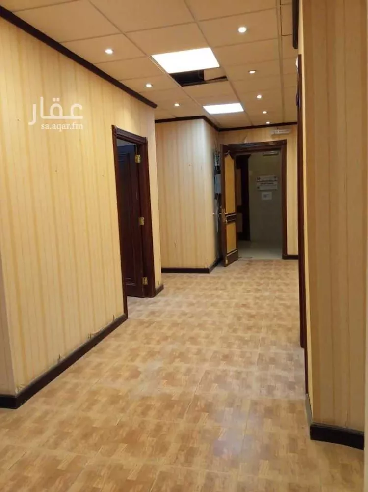 مكتب تجاري للإيجار في شارع الملك عبدالعزيز ابن عبدالرحمن سعود الفرعي, حي المروج, مدينة الرياض, منطقة الرياض 14
