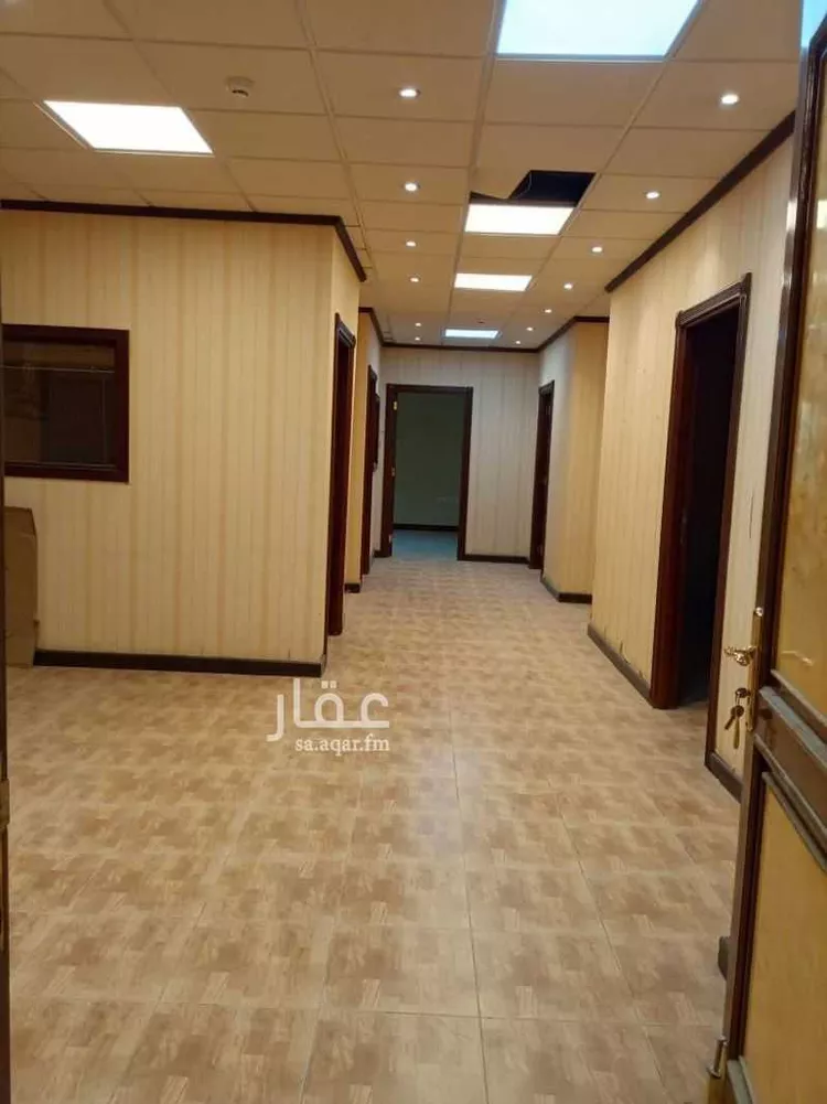 مكتب تجاري للإيجار في شارع الملك عبدالعزيز ابن عبدالرحمن سعود الفرعي, حي المروج, مدينة الرياض, منطقة الرياض 20